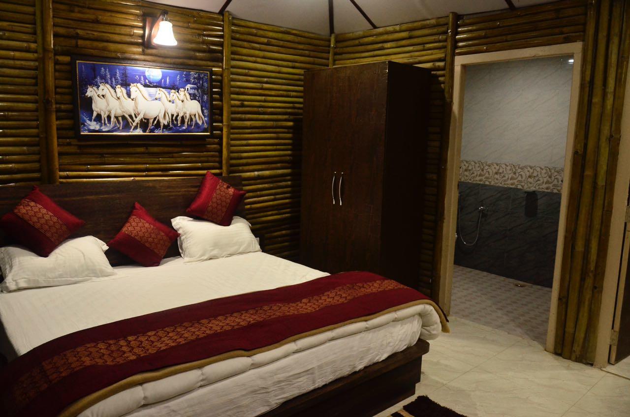 V Resorts Glamwoods Dhanulti Dhanaulti Dış mekan fotoğraf