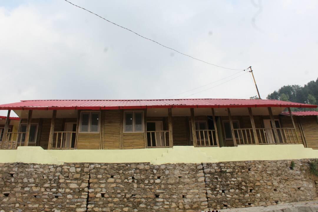 V Resorts Glamwoods Dhanulti Dhanaulti Dış mekan fotoğraf